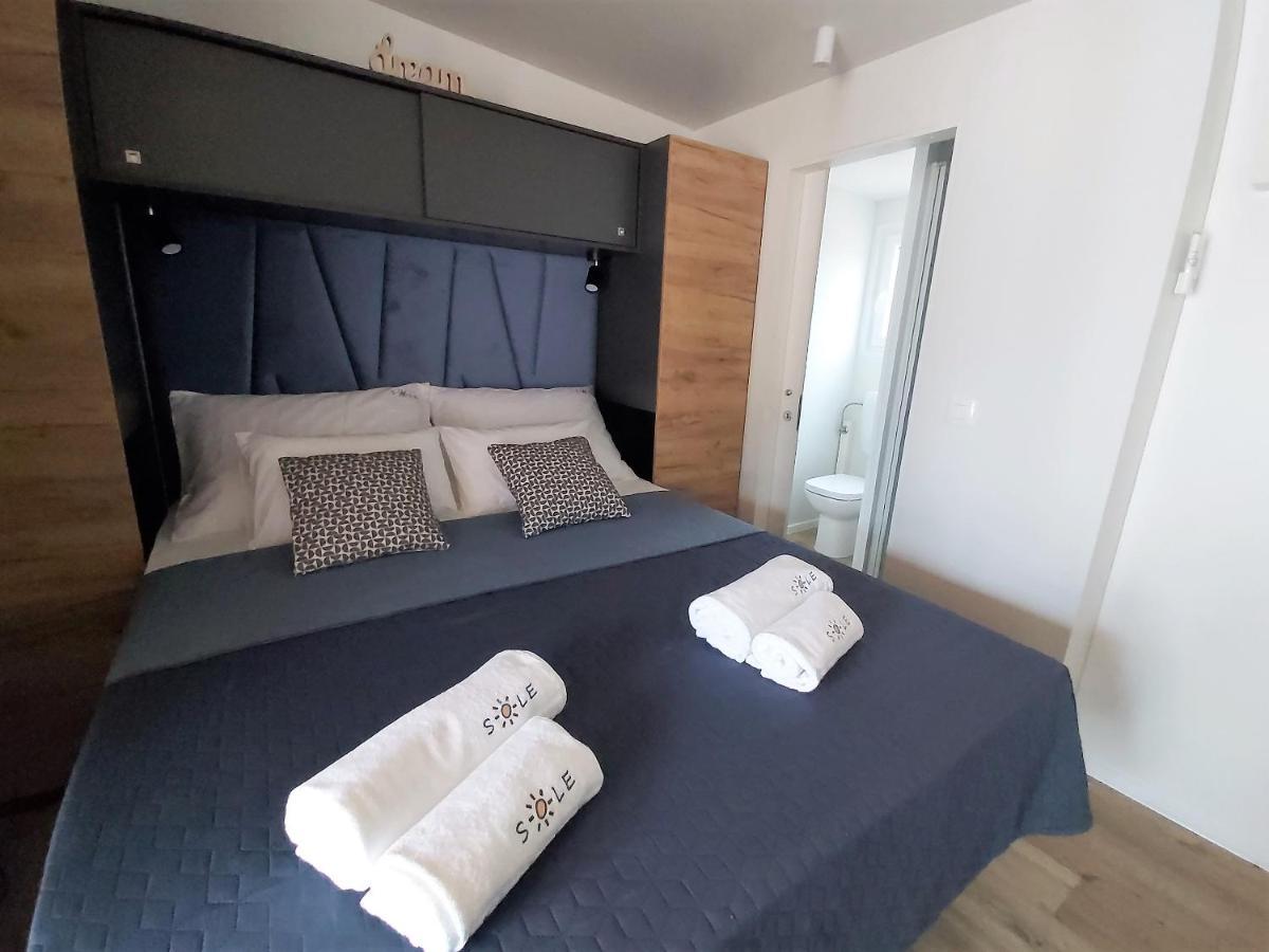 Mobile Home Sole Biograd Na Moru Bagian luar foto