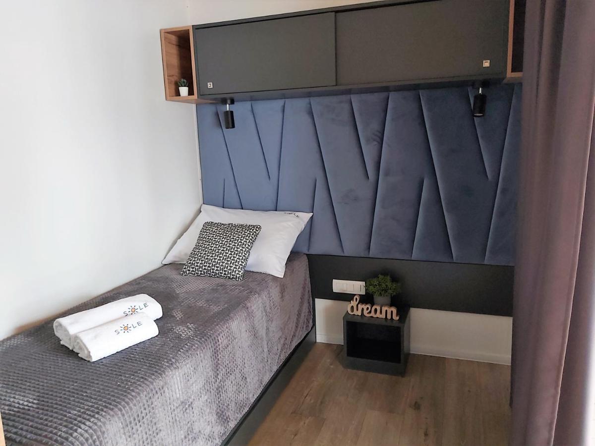 Mobile Home Sole Biograd Na Moru Bagian luar foto