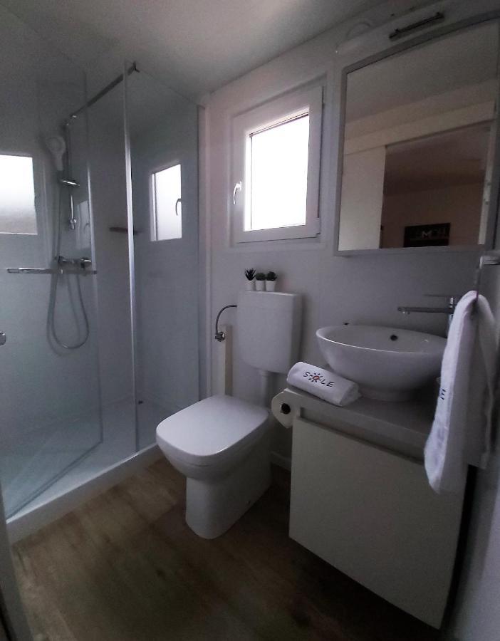 Mobile Home Sole Biograd Na Moru Bagian luar foto