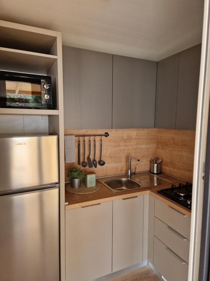 Mobile Home Sole Biograd Na Moru Bagian luar foto